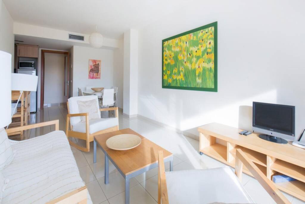 Beautiful Apartment 75M2 With View At The Beach, Pool, Parking Росес Екстер'єр фото