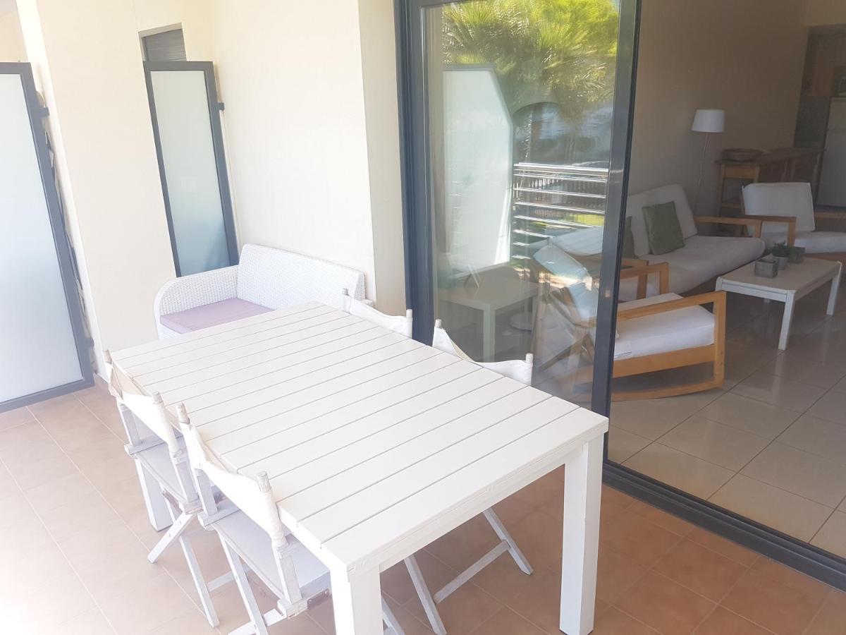 Beautiful Apartment 75M2 With View At The Beach, Pool, Parking Росес Екстер'єр фото