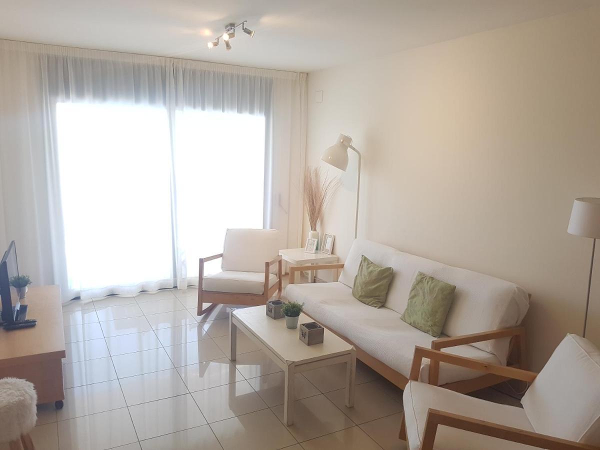 Beautiful Apartment 75M2 With View At The Beach, Pool, Parking Росес Екстер'єр фото